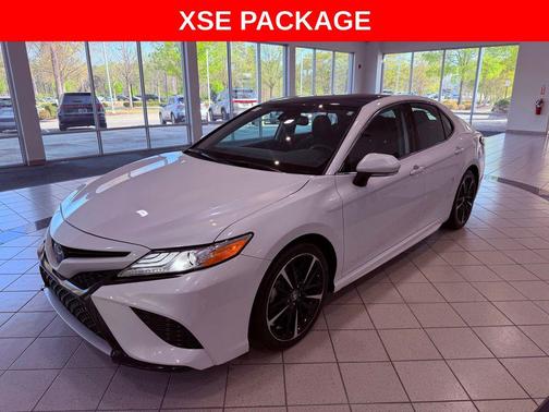 Wind Chill Pearl 2020 Toyota Camry XSE