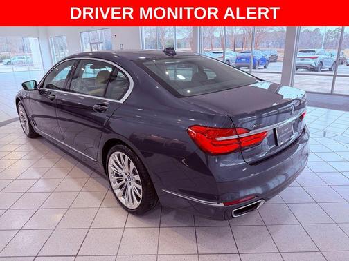 2017 BMW 750 i xDrive