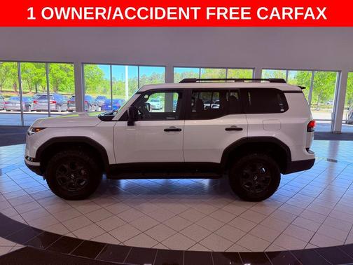 Eminent White Pearl 2025 Lexus GX 550 Overtrail