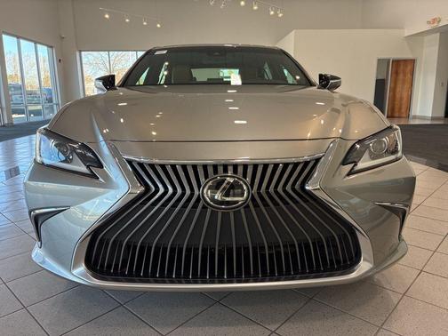 2021 Lexus ES 350 Base