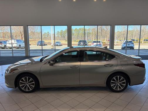 2021 Lexus ES 350 Base