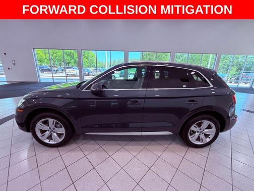 Manhattan Gray Metallic 2019 Audi Q5 2.0T Premium