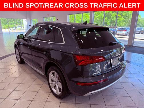 Manhattan Gray Metallic 2019 Audi Q5 2.0T Premium