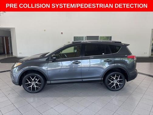 2017 Toyota RAV4 SE