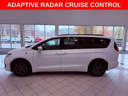 2020 Chrysler Pacifica Hybrid Limited