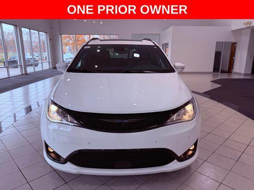 2020 Chrysler Pacifica Hybrid Limited