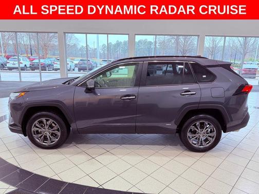 2022 Toyota RAV4 Hybrid SE