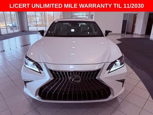 2025 Lexus ES 300h Base