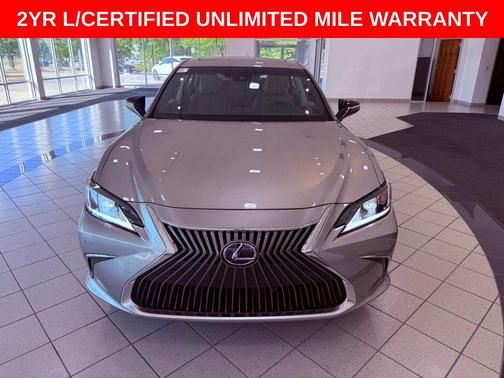 Atomic Silver 2021 Lexus ES 300h Luxury