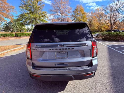 2021 Chevrolet Suburban 4WD Z71