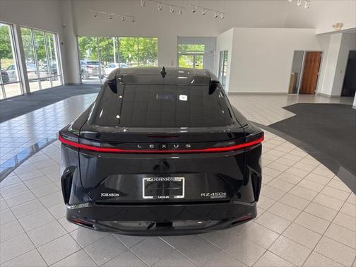 2023 Lexus RZ 450e Luxury