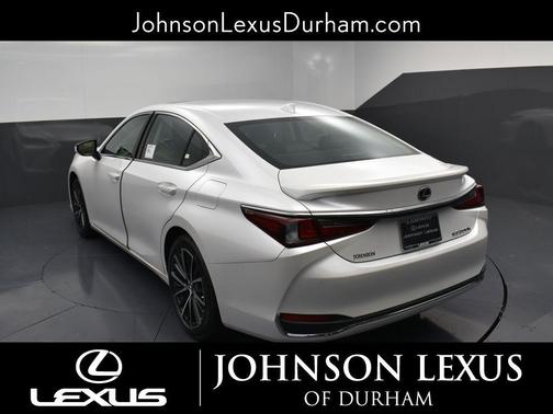 2025 Lexus ES 300h Base