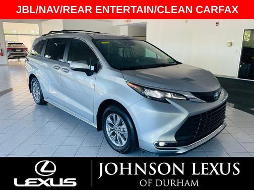 2024 Toyota Sienna XLE 8 Passenger