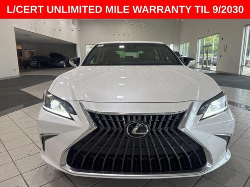 2024 Lexus ES 300h Luxury
