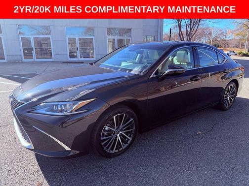 2025 Lexus ES 300h Base