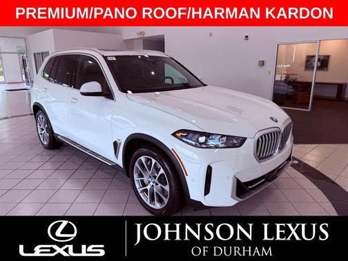 Alpine White 2025 BMW X5 PHEV xDrive50e