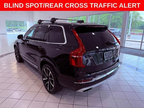 Onyx Black Metallic 2021 Volvo XC90 Recharge Plug-In Hybrid T8 Inscription Expression 7 Passenger