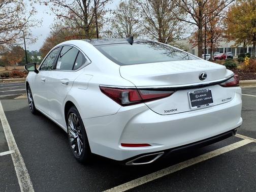 2025 Lexus ES 350 Ultra Luxury