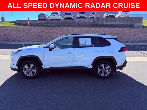 Ice Cap 2025 Toyota RAV4 Hybrid XLE