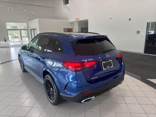 2023 Mercedes-Benz GLC 300 4MATIC