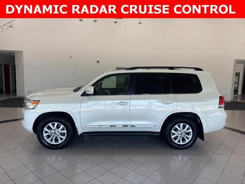 2017 Toyota Land Cruiser Base