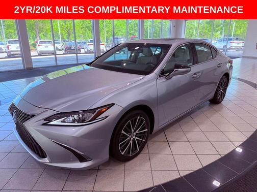 Iridium 2023 Lexus ES 250 Base