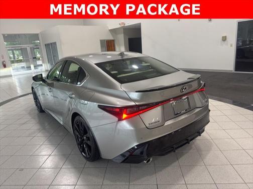 2022 Lexus IS 350 Base