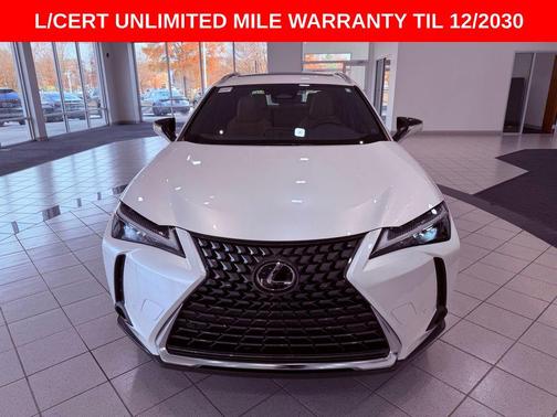 2025 Lexus UX 300h Premium