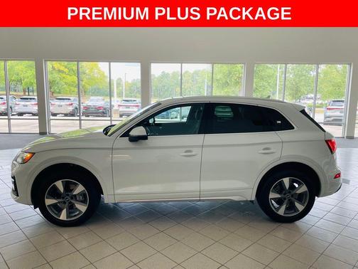 2023 Audi Q5 40 Premium Plus