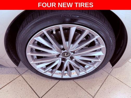 2022 Lexus IS 300 Base