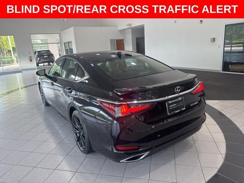 2025 Lexus ES 350 Luxury