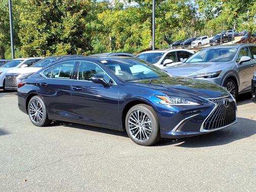 2025 Lexus ES 300h Base