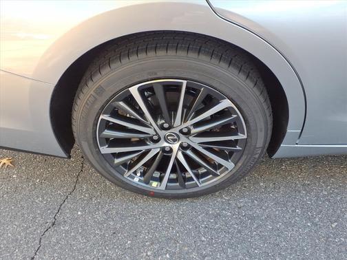 2025 Lexus ES 350 Base