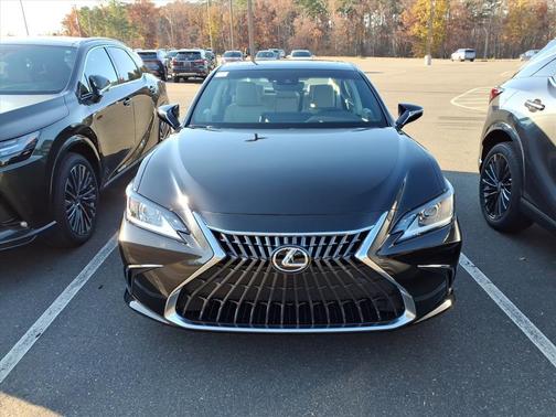 2025 Lexus ES 350 Base
