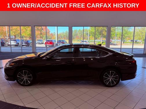 2024 Lexus ES 300h Premium