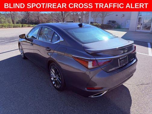 2024 Lexus ES 350 Ultra Luxury