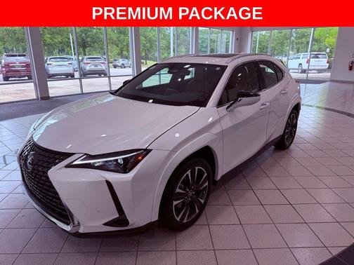 Eminent White Pearl 2025 Lexus UX 300h Premium