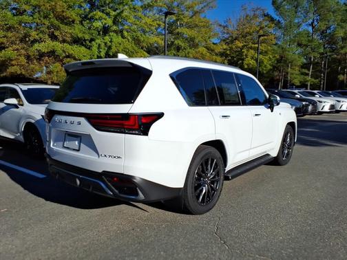 2025 Lexus LX 700h F SPORT