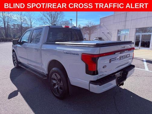 2023 Ford F-150 Lightning LARIAT