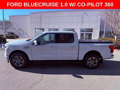 2023 Ford F-150 Lightning LARIAT