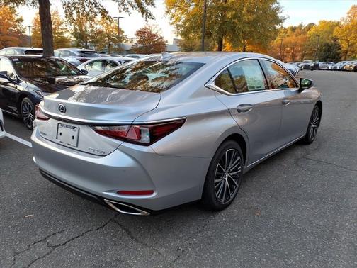 2025 Lexus ES 350 Base