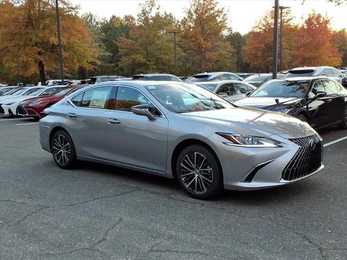 2025 Lexus ES 350 Base