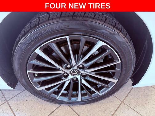 2024 Lexus ES 300h Base