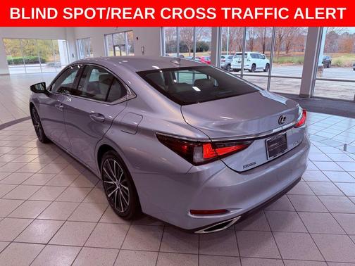 2025 Lexus ES 350 Base