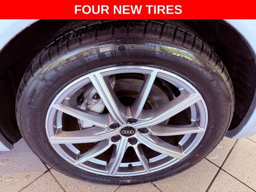 Florett Silver Metallic 2022 Audi Q5 55 S line Prestige