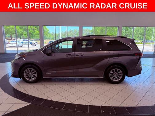 Predawn Gray Mica 2021 Toyota Sienna LE