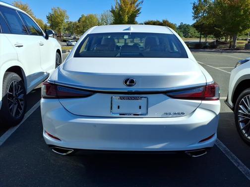 2025 Lexus ES 350 Base