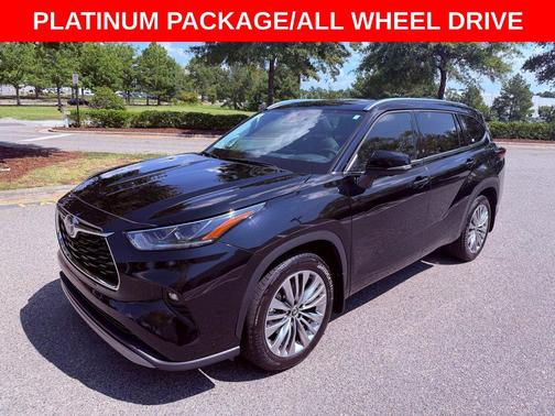 Midnight Black Metallic 2026 Toyota Highlander Platinum