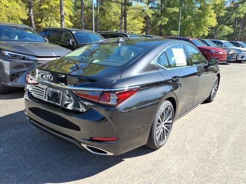 2025 Lexus ES 350 Base