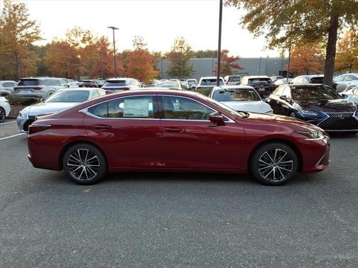 2025 Lexus ES 350 Base